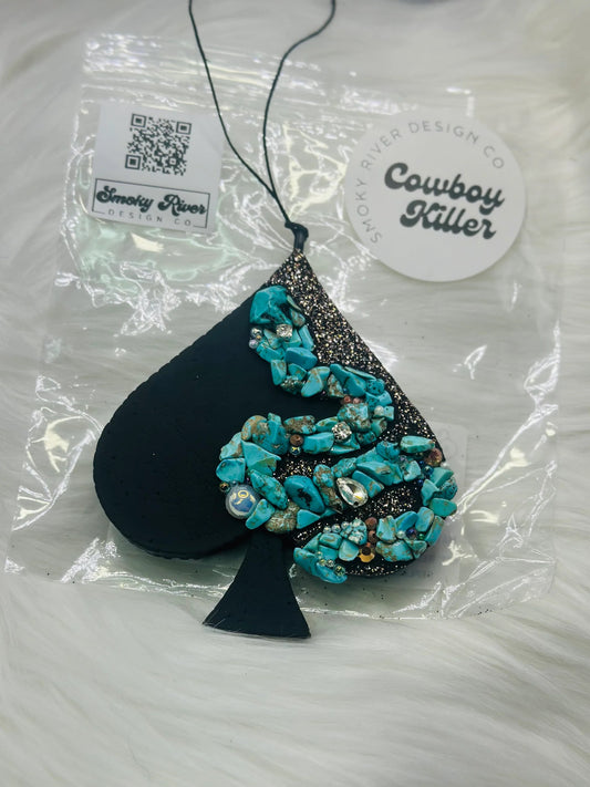 Spade With Turquoise Stone Snake Freshie